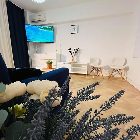 Mira - A For - Old Town *