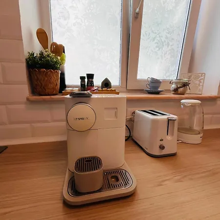 Mira - A For - Old Town